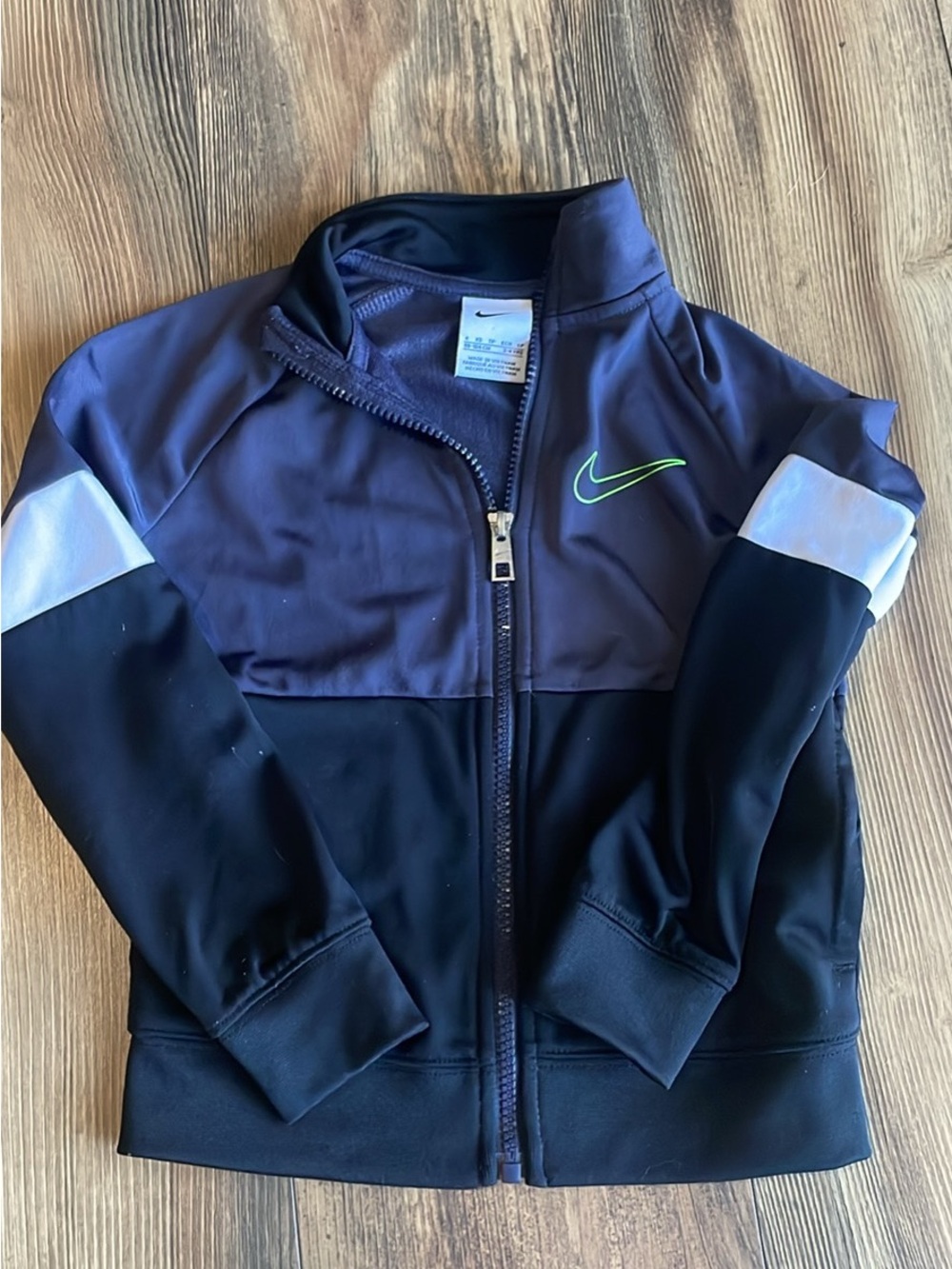 Nike Kids Track Jacket & Pants Set - Picture 3 of 6